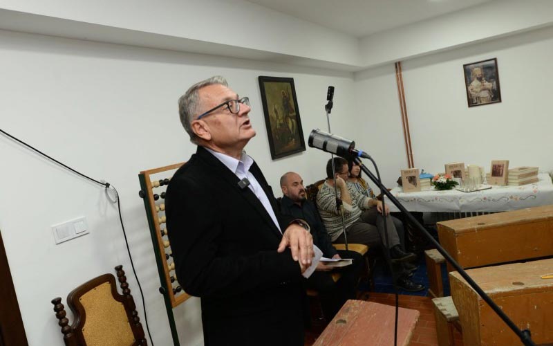 Нинослав Станојловић, излагање на представљању другог броја годишњака "Богдај", фотограф: Саша Савовић
