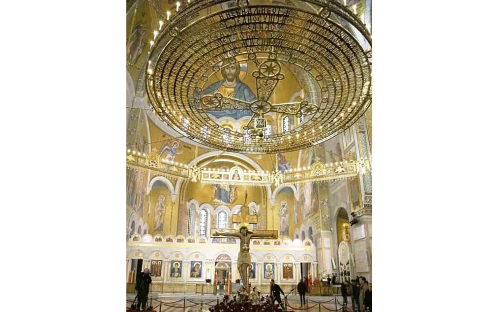 храм Светог Саве на Велики Петак