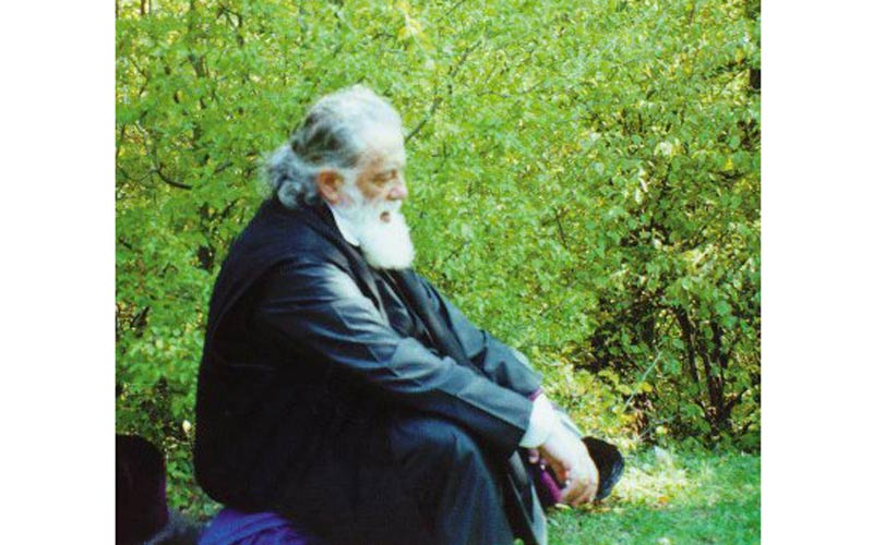 патријарх грузијски Илија у природи