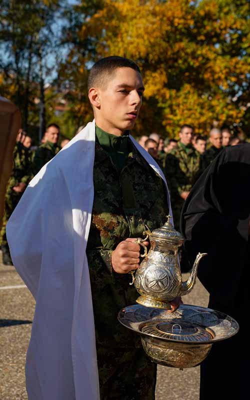 војник црквенослужитељ