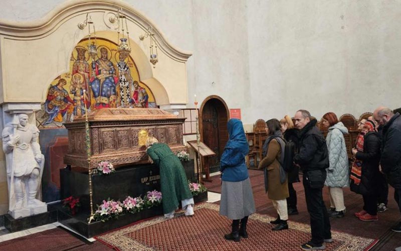 помен цару Душану