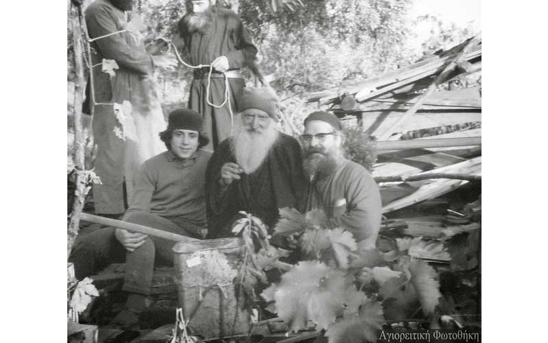свети стареци Тихон Рус и Пајсије Светогорац