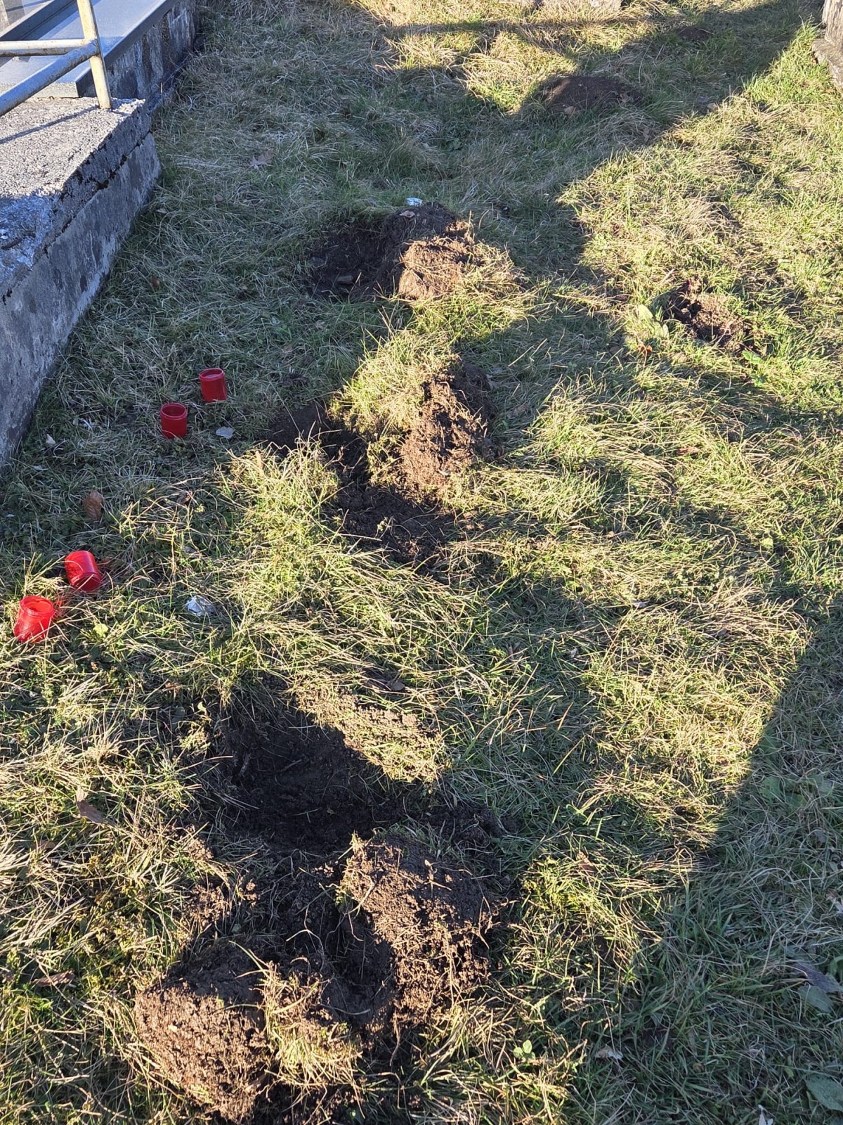 https://www.portalnovosti.com/skinuli-pravoslavne-krstove-s-groblja-i-odnijeli-ih-na-otpad/