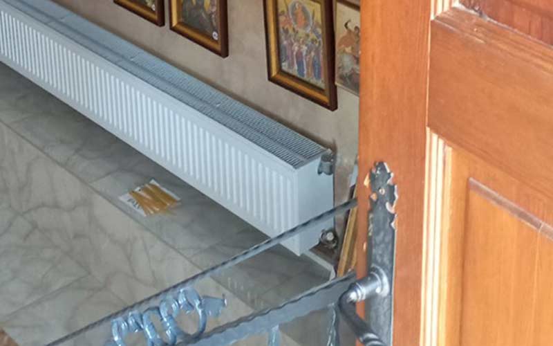 обијена црква светог Димитрија у Добротину