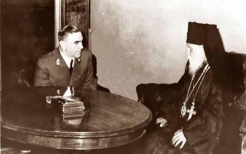 Ante Pavelić with Germogen (Maximov).jpg, Wikimedia