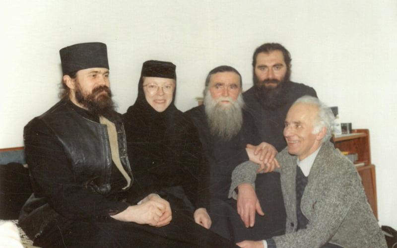мати Фива 