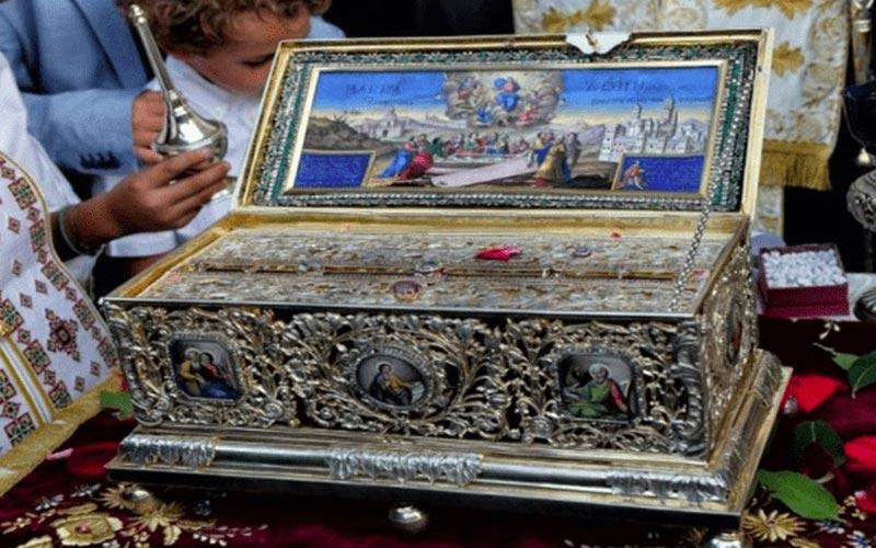 кивот са Часним Појасом Богоматере