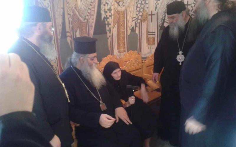 света старица Галактија са митроплитима Неофитом морфијским и Атанасијем лимасолским